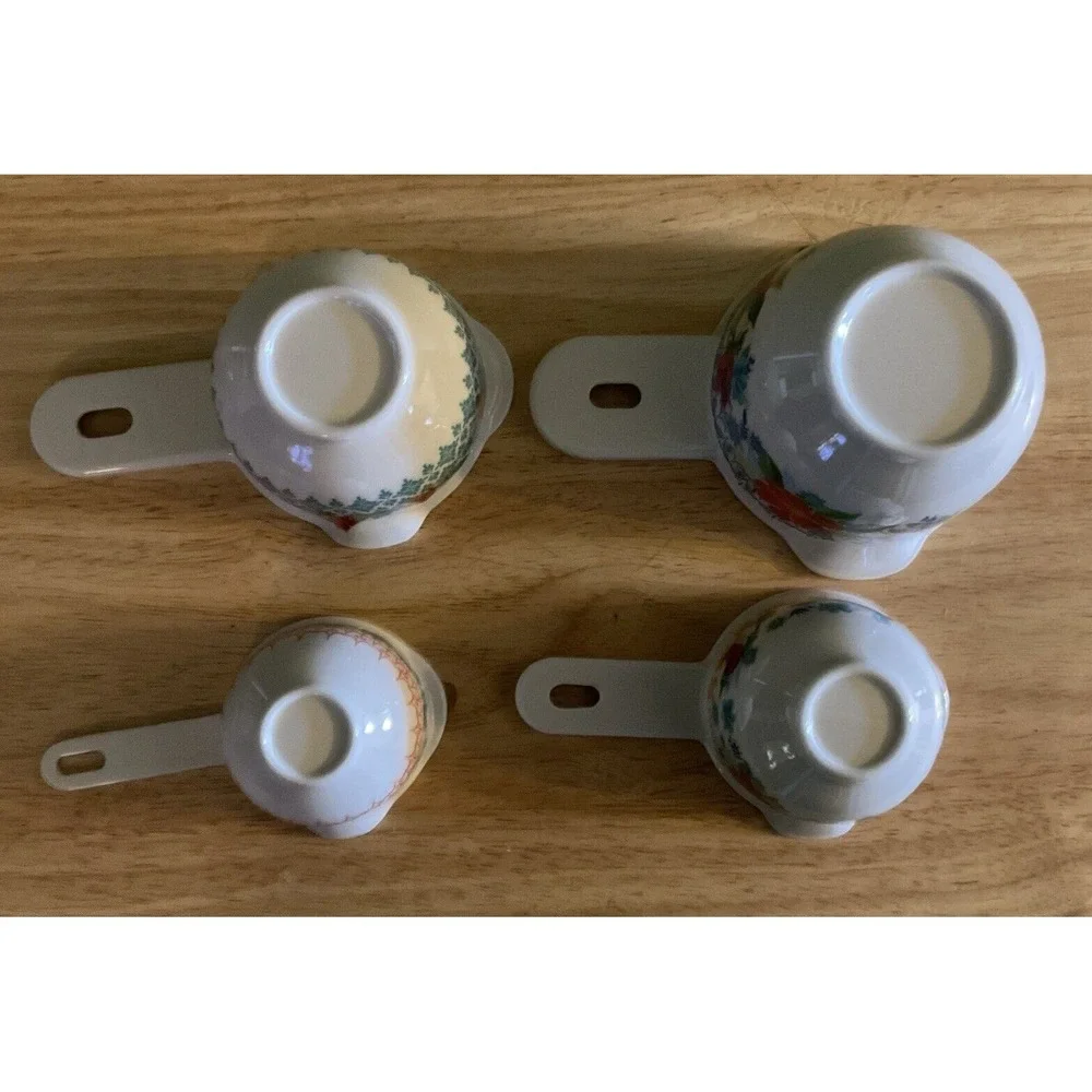 Pioneer Woman Kitchen Set, 19 Piece Set, Utensils, Measuring Cups,‎ And More